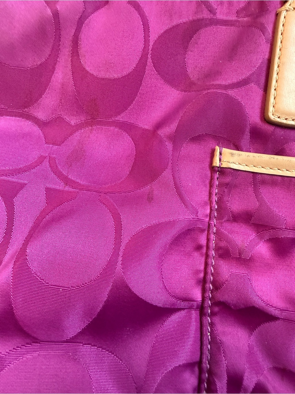 Coach Weekend Signature Colorblock Tote - Picture 8 of 9